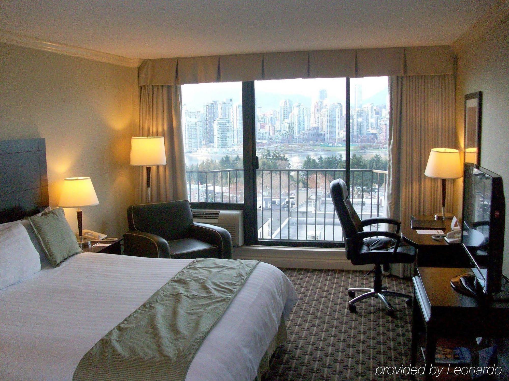 Park Inn & Suites By Radisson Vancouver Bilik gambar